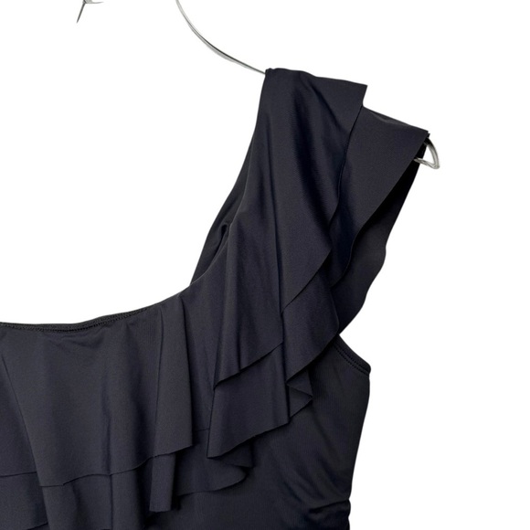 NEW Tahari Black One Shoulder Women’s Ruched One Piece Swimsuit Sz S - Picture 4 of 11